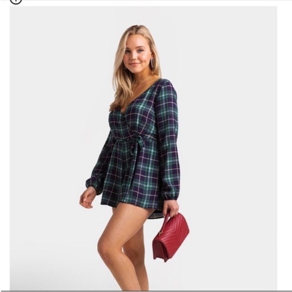 Francesca's Size XXS Plaid Romper. - Picture 1 of 9